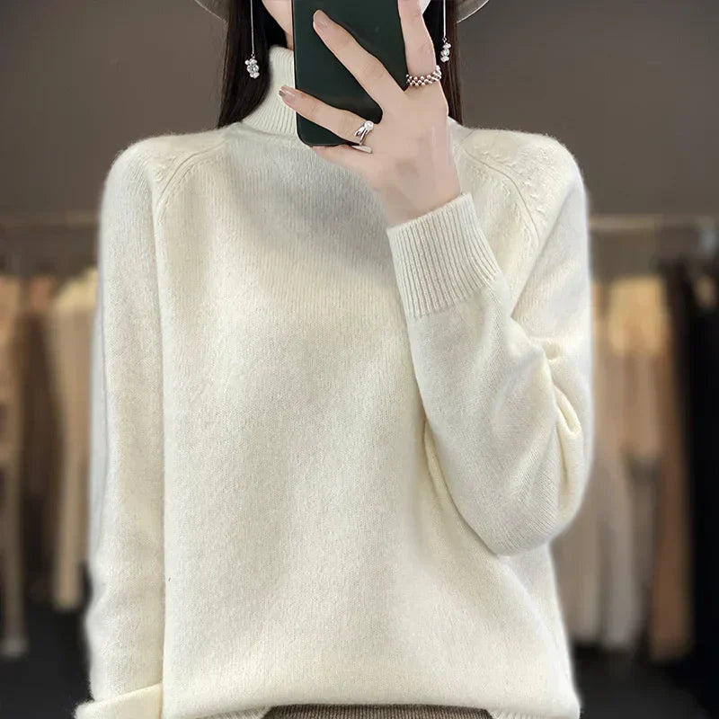 Alice | Sweater with High Collar